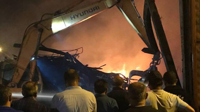 Ankara'da geri dönüşüm tesisinde yangın