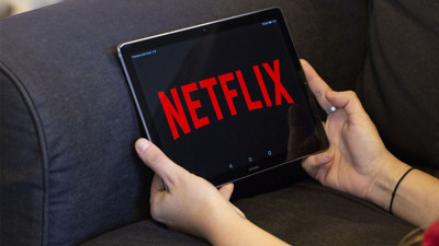 Netflix dizisi iki ülkeyi birbirine düşürdü. Tepki çeken dizi kaldırıldı