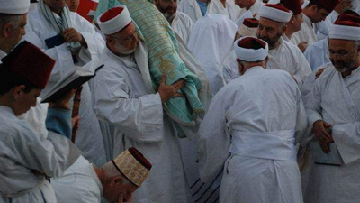 En esrarengiz Yahudi tarikatından görüntüler sızdı