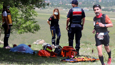 Erciyes Dağ Maratonu'na katılan sporcu hayatını kaybetti. Oğlu da aynı yarıştaydı
