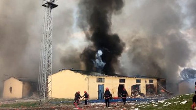 Sakarya'daki havai fişek fabrikası davasında tahliye edilen 2 sanık hakkında tutuklama kararı