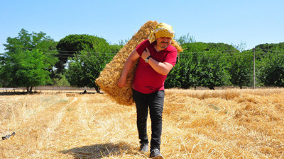 Okul müdürü öğrencileri için çiftçi oldu