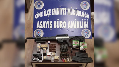 Bahçedeki çuvaldan cephanelik çıktı