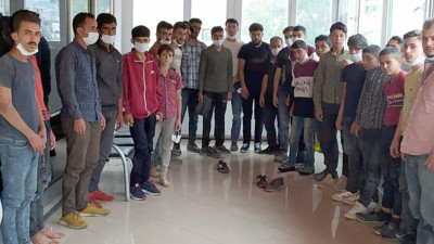 Hatay'da 28 kaçak göçmen yakalandı