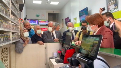 Kanser hastası kadından Akşener'e: Senin iktidar olduğunu görmeden ölmeyeceğim