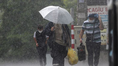 İstanbul'da beklenen yağış başladı