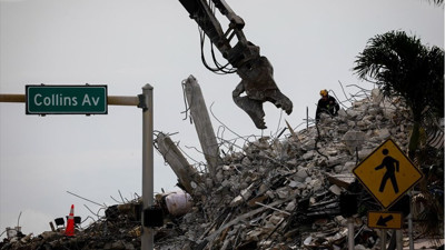 ABD'de çöken bina: Can kaybı 27'ye yükseldi, 118 kişiden haber yok