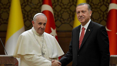 Cumhurbaşkanı Erdoğan'dan Papa'ya mesaj