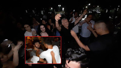 Saldırı sandı gazeteciyi yumrukladı