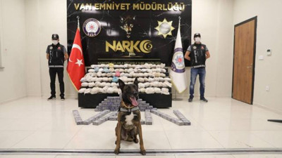 Dur ihtarına uymayan araçta 155 kilo eroin bulundu