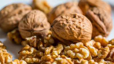 Cevizi 1 gece suda bekletmeniz yetiyor. Faydaları saymakla bitmiyor