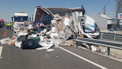 Aksaray-Konya kara yolunda kaza: 2 si çocuk 6 kişi yaralı