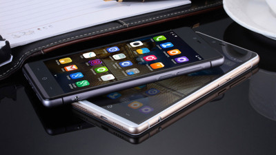 Akıllı telefon satışında listeleri altüst etti