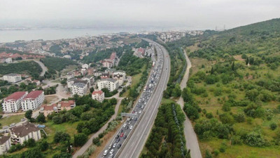 Büyük kaçış başladı. Trafik durma noktasına geldi