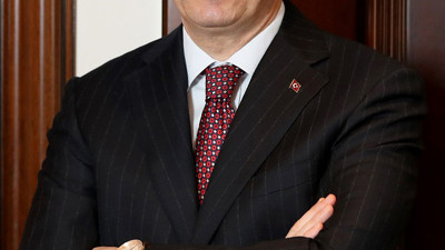 İki bakan yardımcısı ve bir bürokratın Emlak Konut’tan da maaş aldığı ortaya çıktı