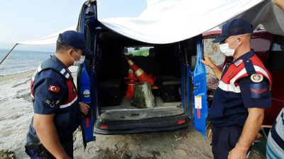 İznik Gölü'nde yüzerken fark etti