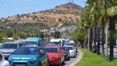 Bodrum'a 1 haftada 140 bin araç giriş yaptı