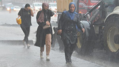 Bunaltıcı sıcak gidiyor buz havaya geliyor