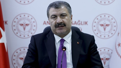 Vaka sayısı 9 bine dayanınca Sağlık Bakanı Fahrettin Koca'dan zorunlu açıklama geldi