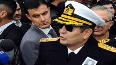 Lojmandan atıldıktan sonra 95 yaşındaki annesinin evine yerleşen amiralin acı günü