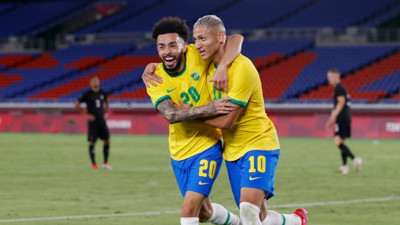 Sambacılar Panzer'i Richarlison ile devirdi