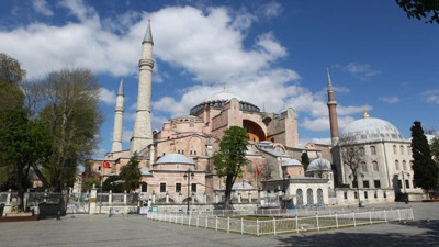 UNESCO, Ayasofya ve Kariye raporu için Türkiye’ye süre verdi