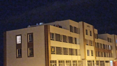 Eve girmeye çalışırken talihsiz şekilde can verdi