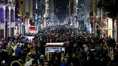 AKP iktidarı adalet ve eğitimde sınıfta kaldı