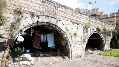 İstanbul'da Orta Çağ'dan kalma tarih için tehlike çanları çalıyor