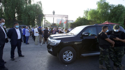 Tunus'ta askerler Meclis Meclis Başkanı'nı parlamento binasına almadı