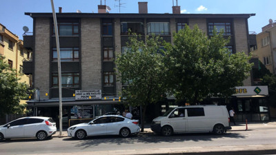 Kanser hastası eşini kıravatla boğup kendini vurdu