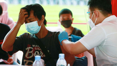 Vaka sayısı tırmanışa geçti binlerce yabancı ülkeyi terk etti