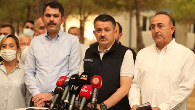 Bakanlar yangınlara ilişkin açıklama yaptı