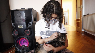 Luna adlı kedi polisi alarma geçirdi