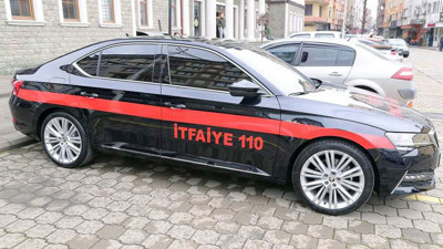 Yangın uçağı yok ama makam aracı gibi itfaiye öncü aracı var