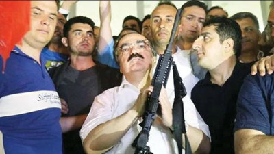 Eski Vali Hüseyin Avni Coş hayatını kaybetti