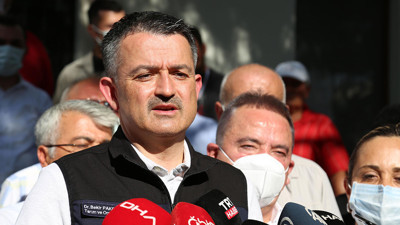 Bakan Pakdemirli: Havada ne kullandığınız değil, yere ne kadar su attığınız önemlidir