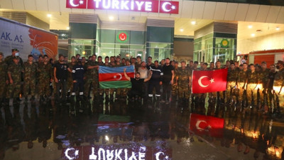 Azerbaycan'dan orman yangınlarıyla mücadelede destek