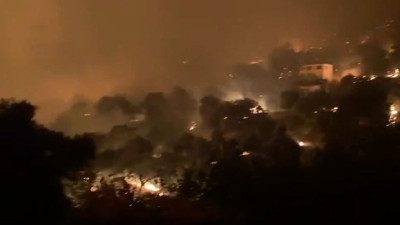 Belediye başkanı cayır cayır yanan mahalleyi paylaştı son bakış