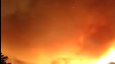 Ören'de Türkevleri girişi alevlere teslim