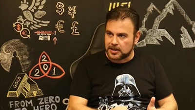 Murat Muratoğlu’ndan iktidara sert tepki. Bilgisayar oyunu olsa kapatır baştan başlarım