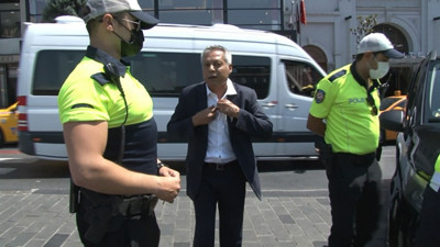 Turistleri dolandıran taksiciyi polis affetmedi