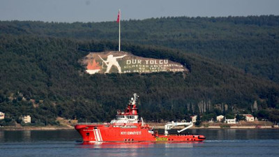 Nene Hatun gemisi Çanakkale Boğazı'ndan geçti