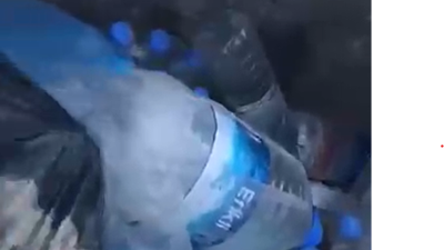 Orman'da yangınlarla mücadele edenlere götürecekleri yerde bilerek çöpe attılar