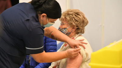 ABD'de nüfusun yarısı koronavirüse karşı 'tamamen' aşılandı