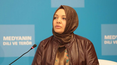 Hilal kaplan bugün Hulusi Akar'ı öve öve bitiremedi. Geçen hafta ''Darbe olasılığı var'' diye yazmıştı