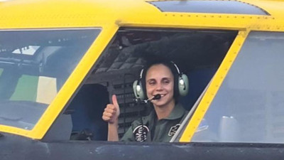 İspanya'dan gelen kadın Teğmen yangın söndürme uçağı ile gönülleri fethetti