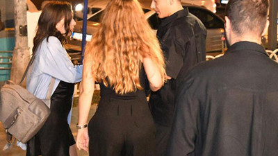 Ünlü organizatör Erkan Özerman tüm konukların içinde azarladı! Popçu Edis ödül törenini terk etti