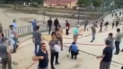 Sinop ve Bozkurt'taki sel felaketinin yaralarını halk sarıyor