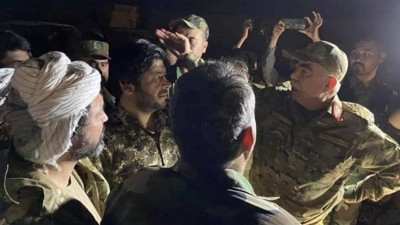 Üst düzey yetkililer Özbekistan’a kaçıyor: Taliban, Mezar-ı Şerif'i de ele geçirdi